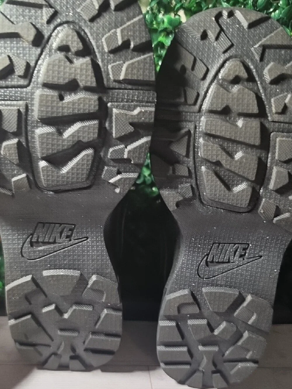 NIKE AIR MAX BOOTS